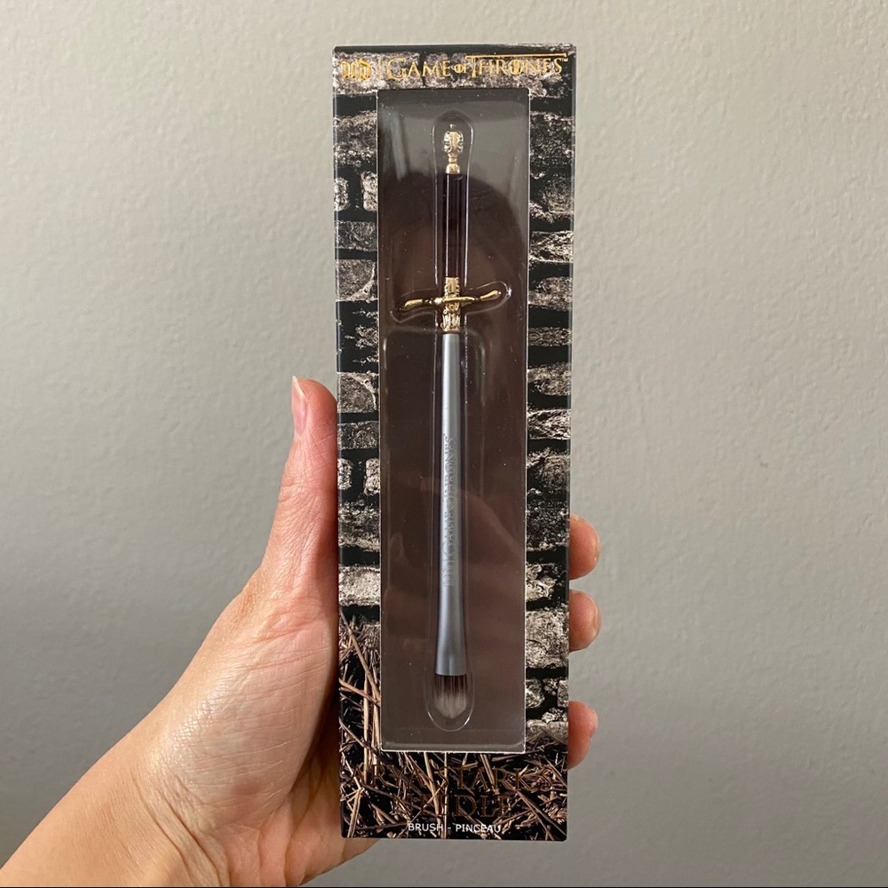 Urban Decay Game of Thrones Eyeshadow Brush